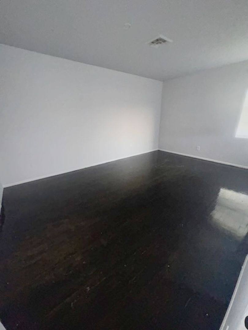 Apartment for rent at 5-15 N 18th St, Allentown, PA 18104