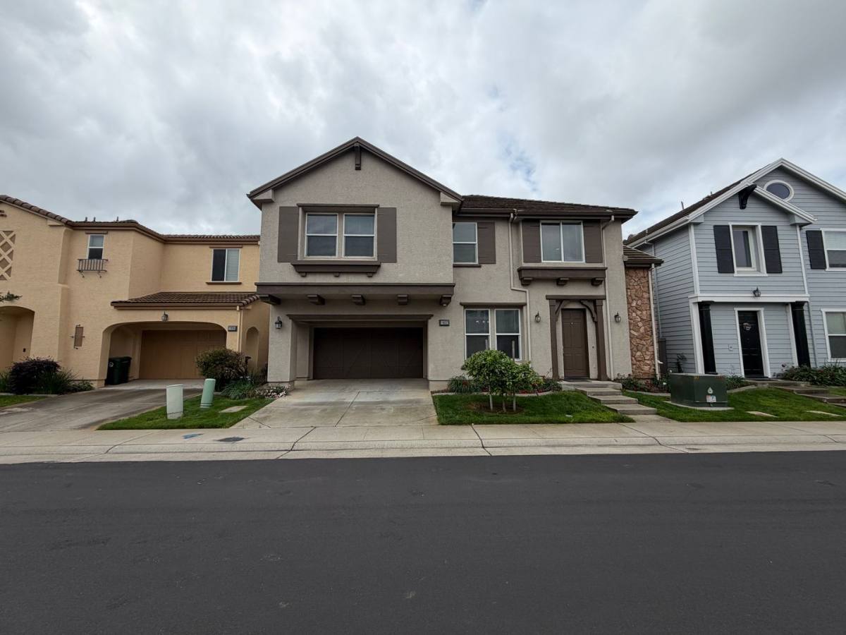 House for rent at 11832 Stoney Ridge Way, Rancho Cordova, CA 95742