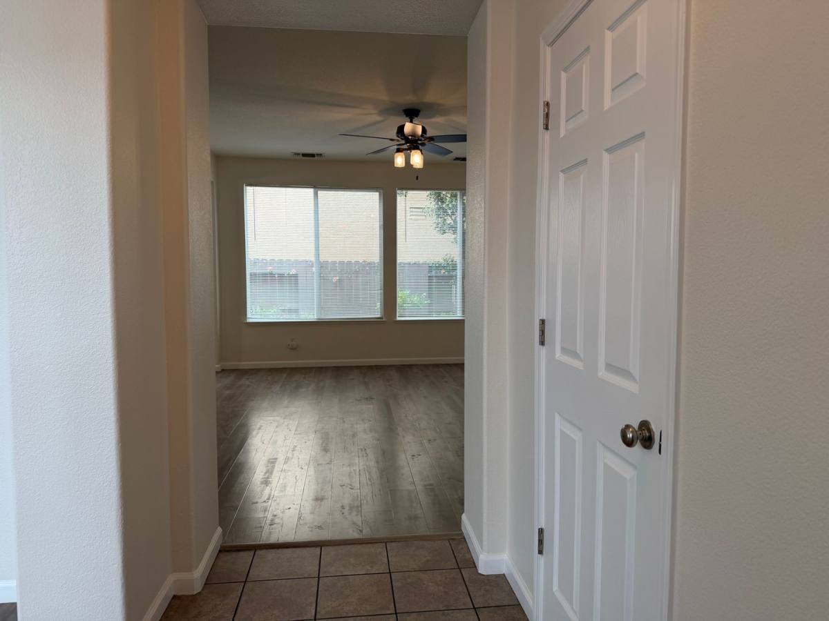 House for rent at 11832 Stoney Ridge Way, Rancho Cordova, CA 95742