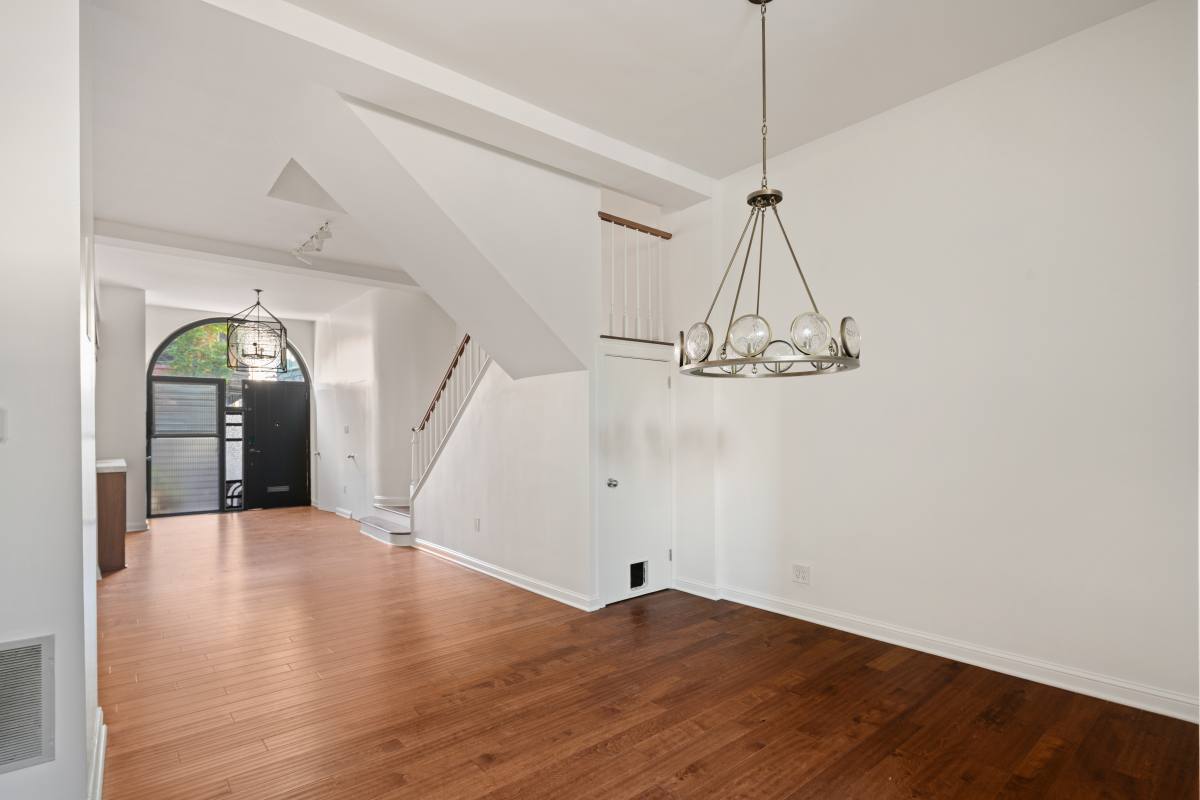 Townhouse for rent at 317 S 18th St, Philadelphia, PA 19103
