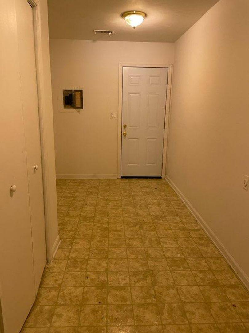 Apartment for rent at 6057 Camellia Dr, Suffolk, VA 23435