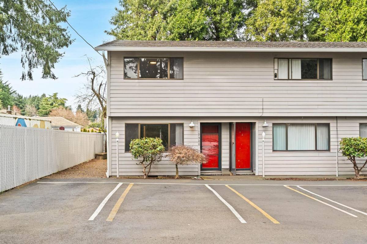 Apartment for rent at 19300 SE River Rd, Portland, OR 97267