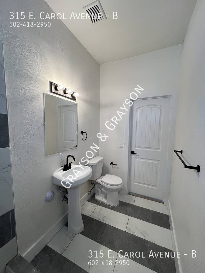 Apartment for rent at 315 E Carol Ave #B, Phoenix, AZ 85020