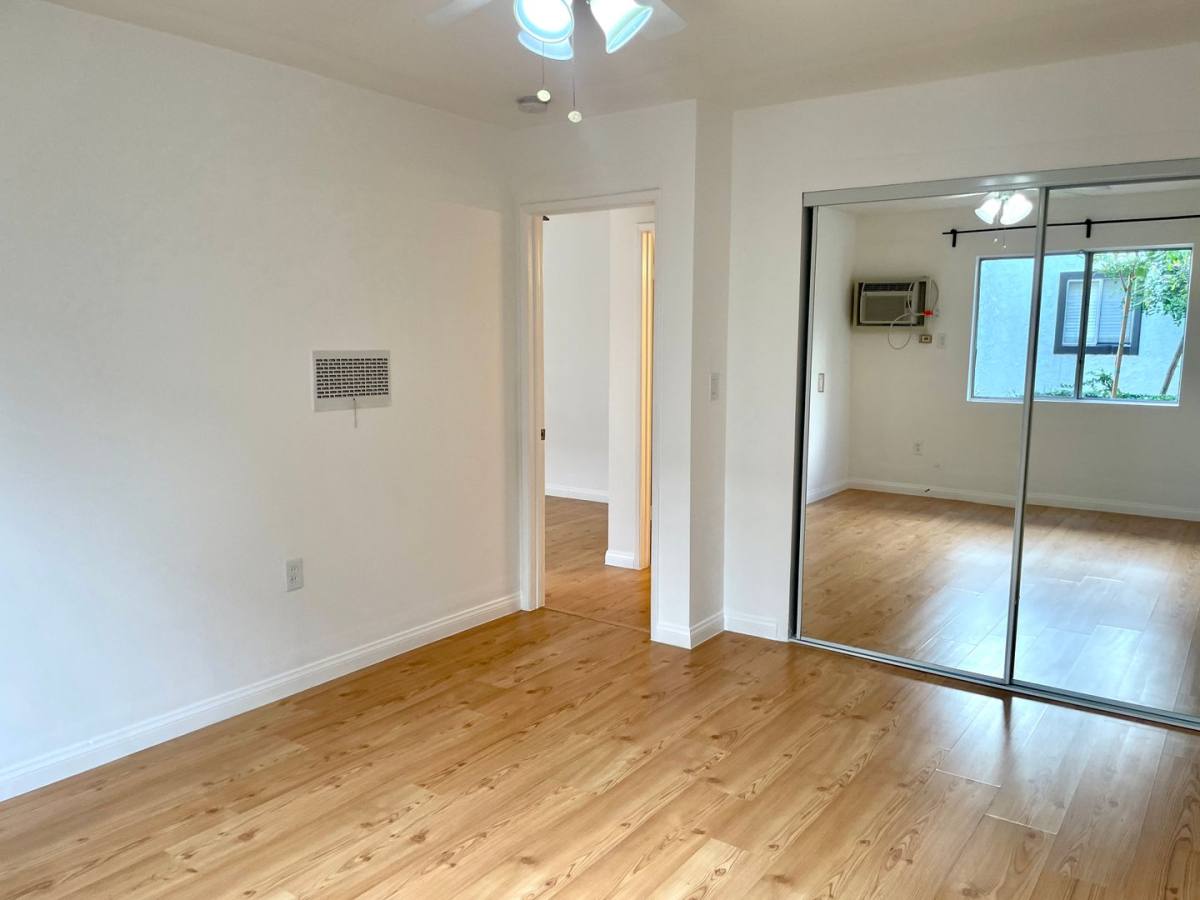 Apartment for rent at 18530 Hatteras St, Tarzana, CA 91356