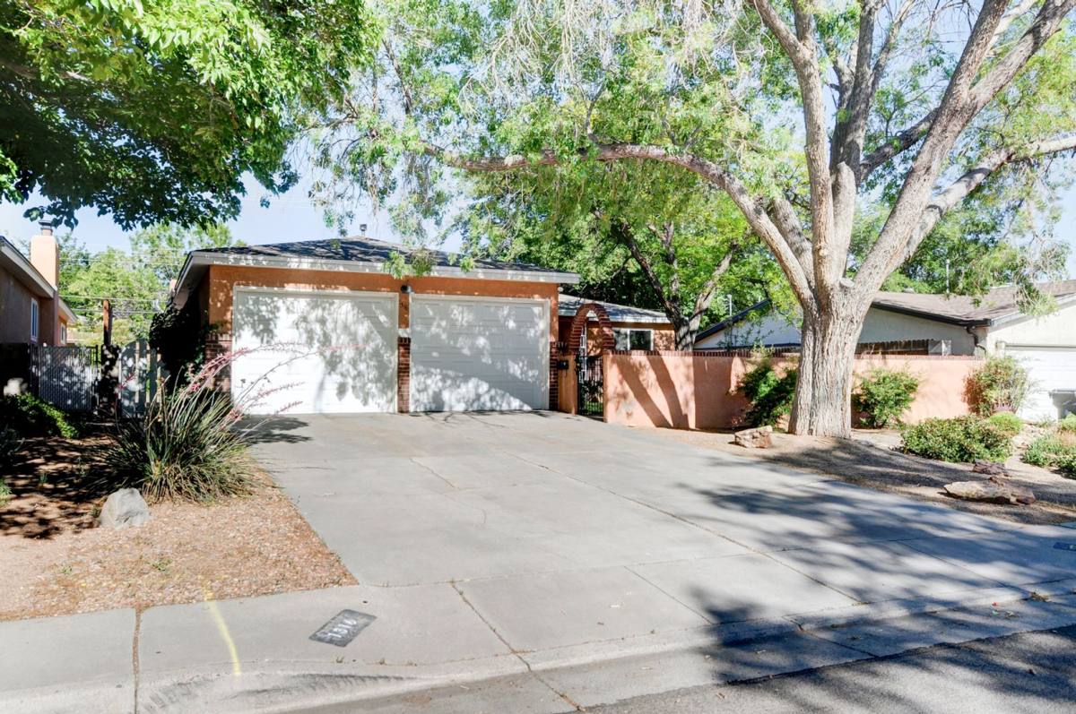 House for rent at 1316 Espejo St NE, Albuquerque, NM 87112