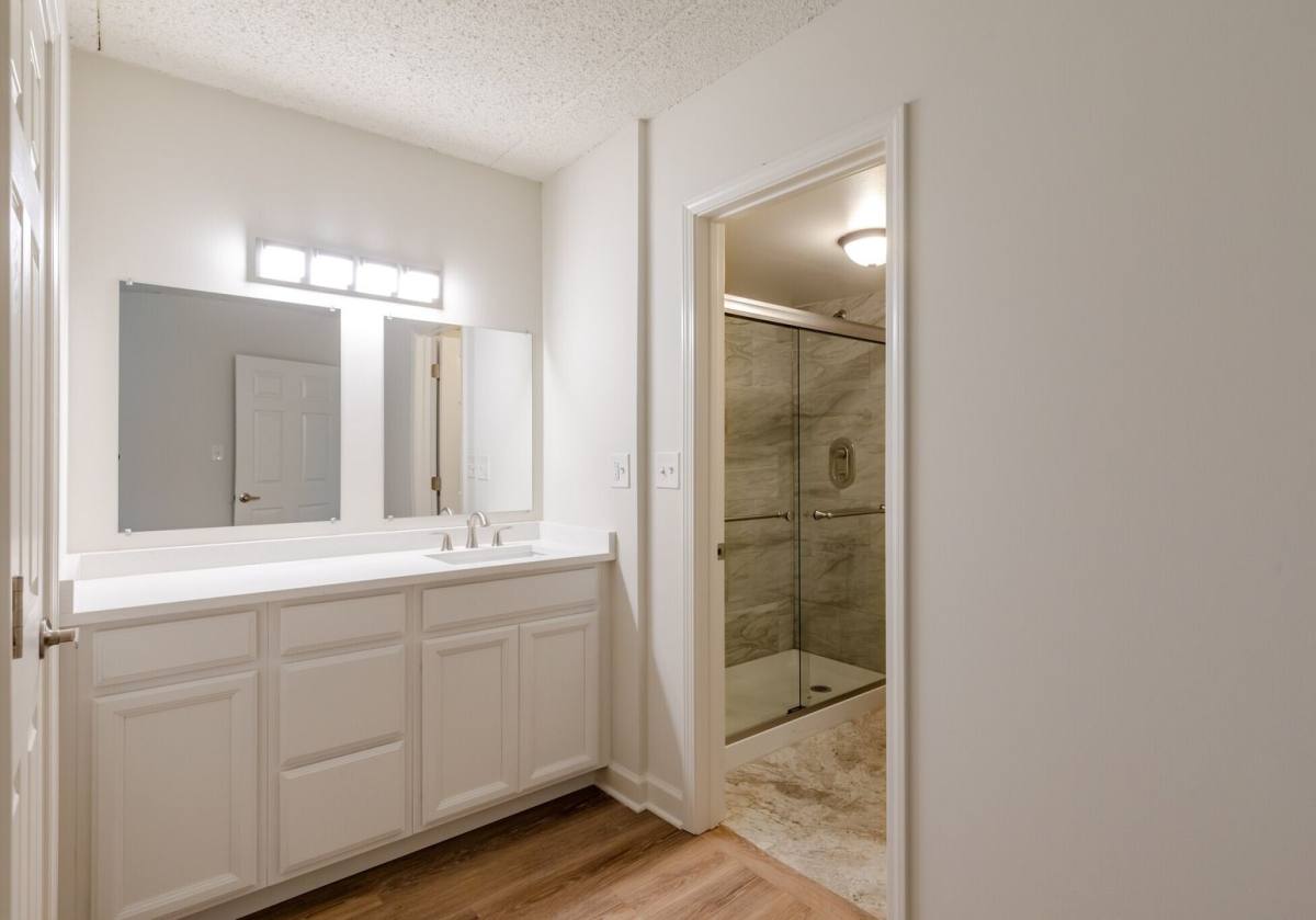 Apartment for rent at 260 E Butterfield Rd, Elmhurst, IL 60126