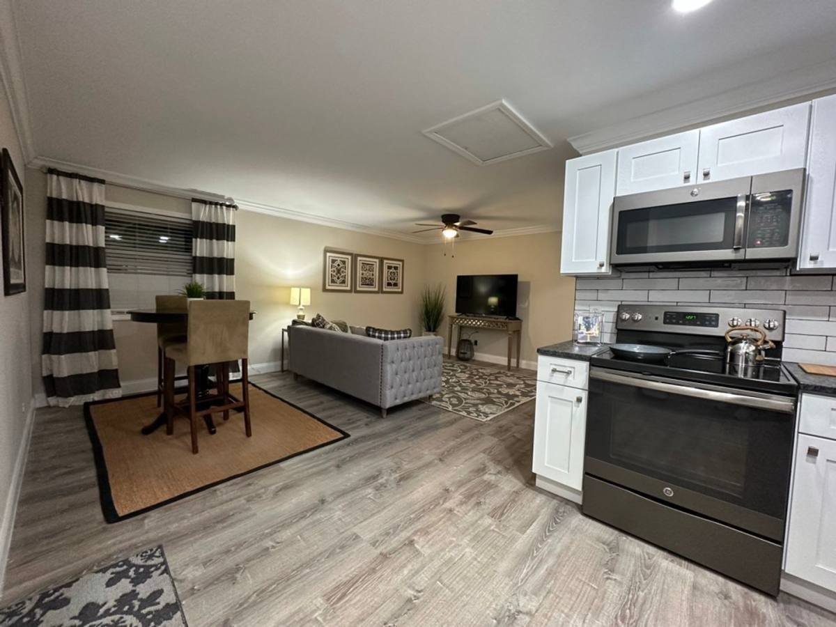 Apartment for rent at 600 Nomandy Dr, Evansville, IN 47715