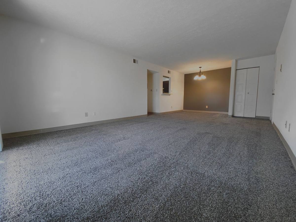 Apartment for rent at 600 Nomandy Dr, Evansville, IN 47715
