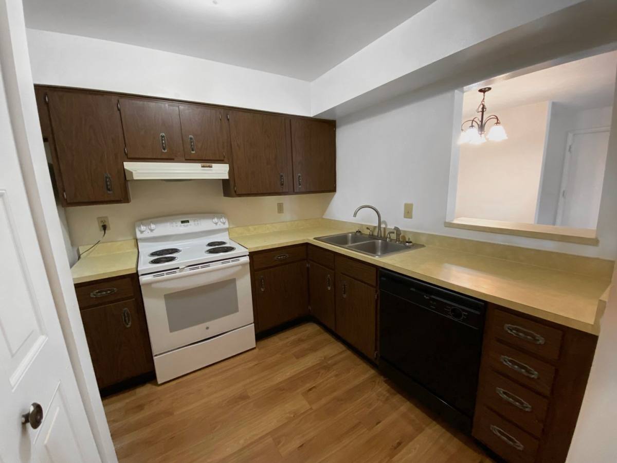 Apartment for rent at 600 Nomandy Dr, Evansville, IN 47715