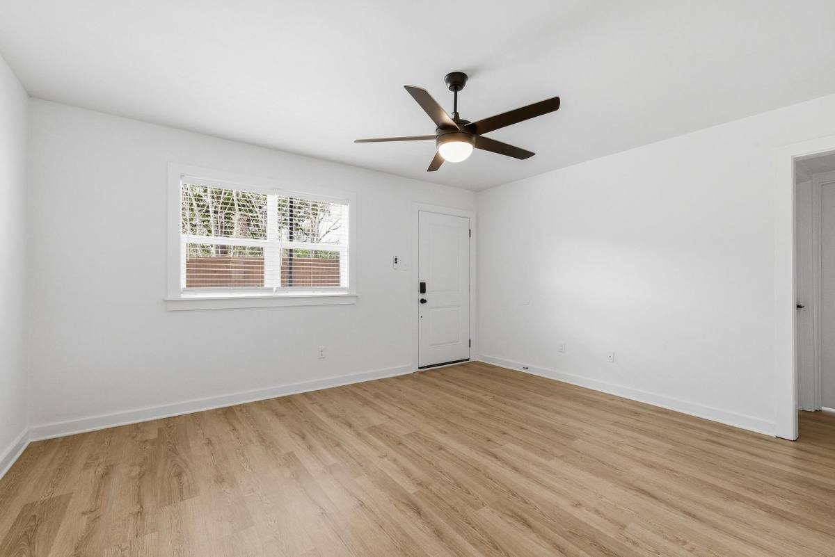 Apartment for rent at 171 N Merton, Memphis, TN 38112