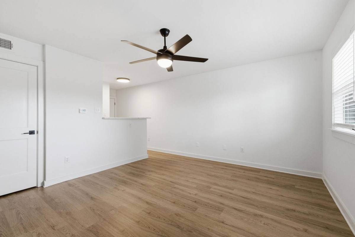 Apartment for rent at 171 N Merton, Memphis, TN 38112