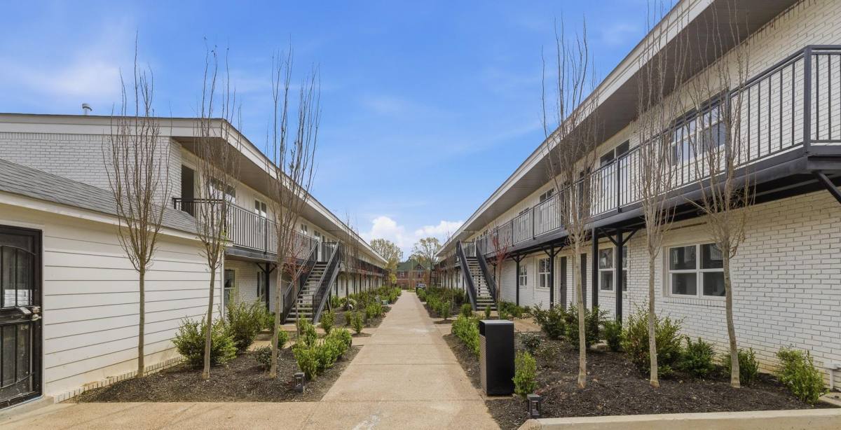 Apartment for rent at 171 N Merton, Memphis, TN 38112
