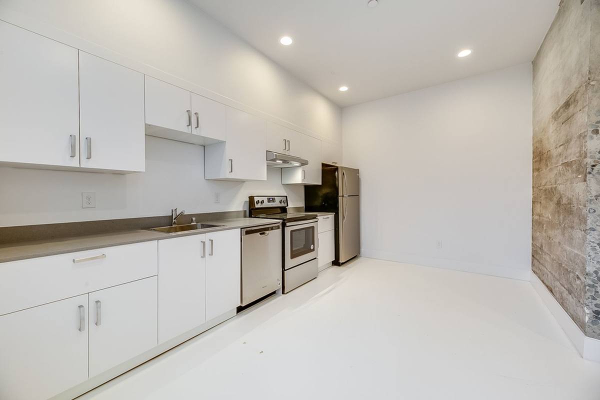 Apartment for rent at 3902 S Ferdinand St, Seattle, WA 98118