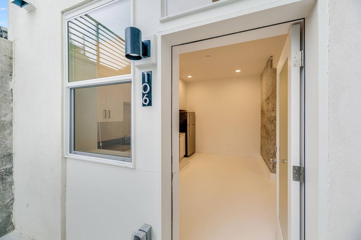 Apartment for rent at 3902 S Ferdinand St, Seattle, WA 98118