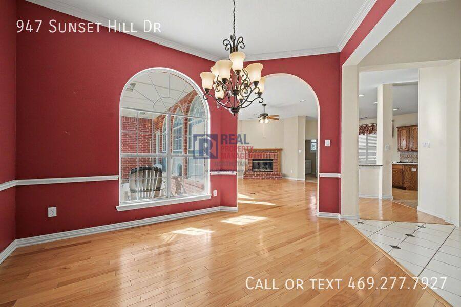 House for rent at 947 Sunset Hill Dr, Rockwall, TX 75087