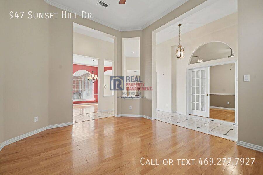 House for rent at 947 Sunset Hill Dr, Rockwall, TX 75087