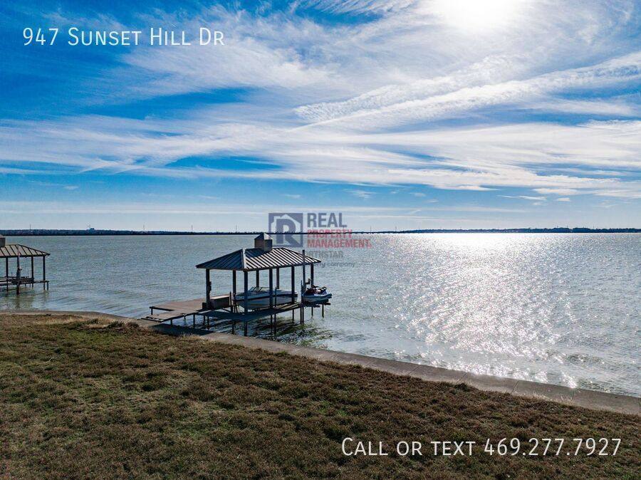House for rent at 947 Sunset Hill Dr, Rockwall, TX 75087