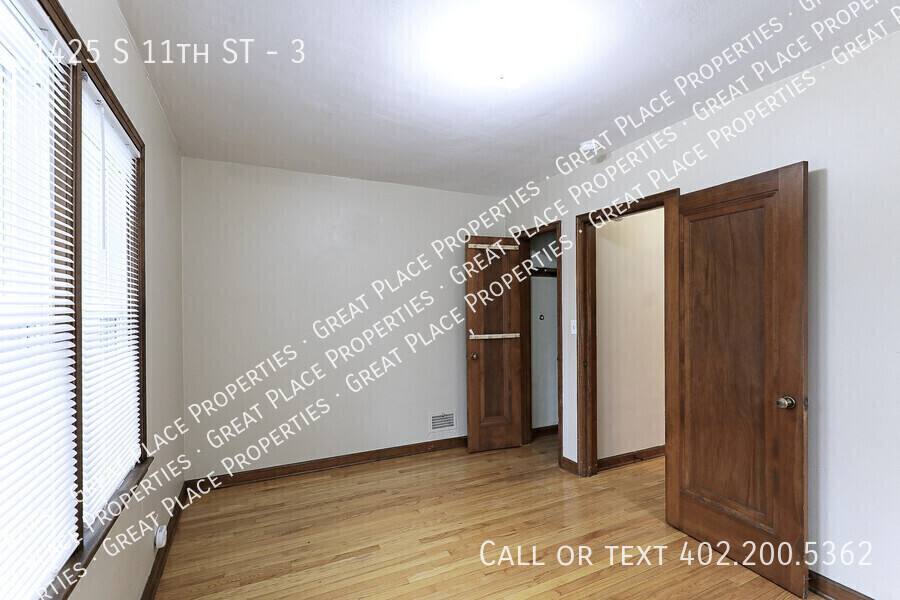 Apartment for rent at 1425 S 11th St #3, Lincoln, NE 68502