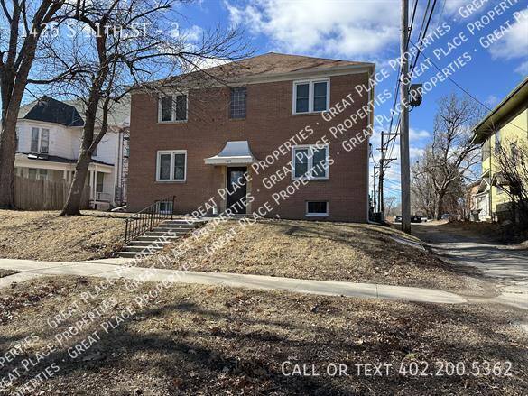 Apartment for rent at 1425 S 11th St #3, Lincoln, NE 68502