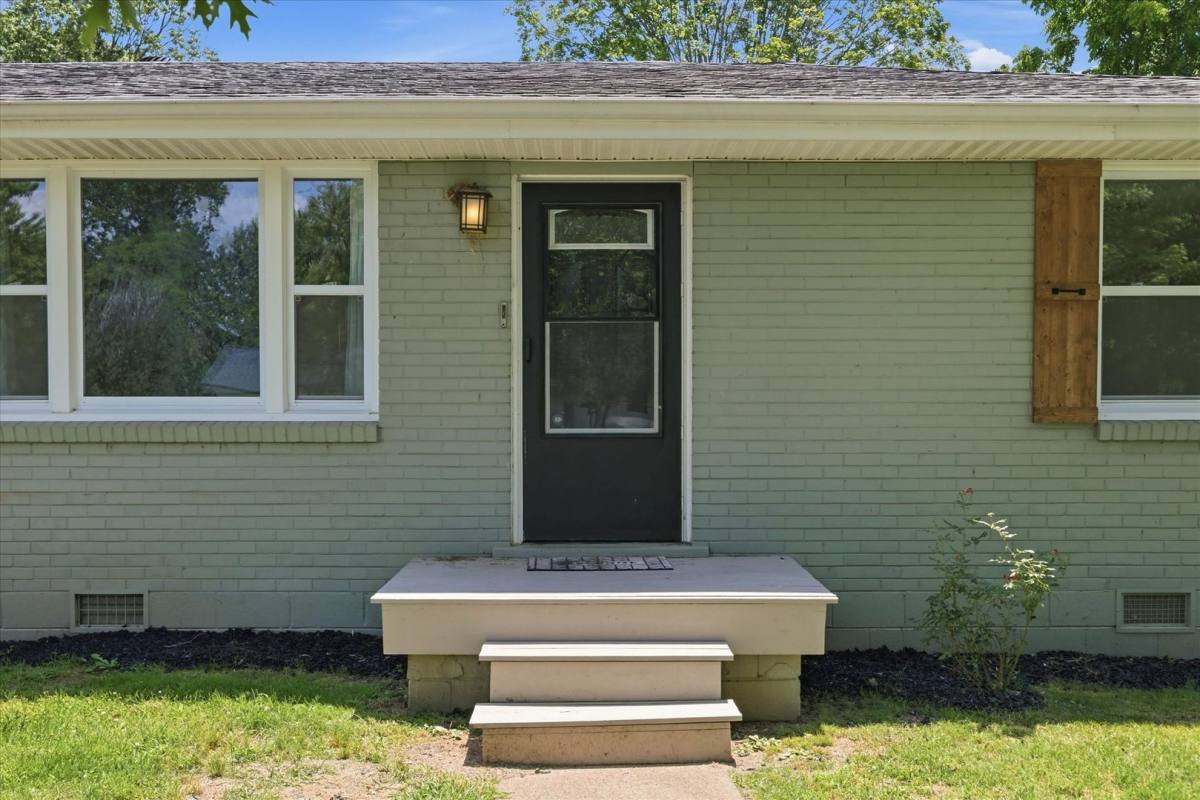 House for rent at 37 Hillsboro Rd, Clarksville, TN 37042