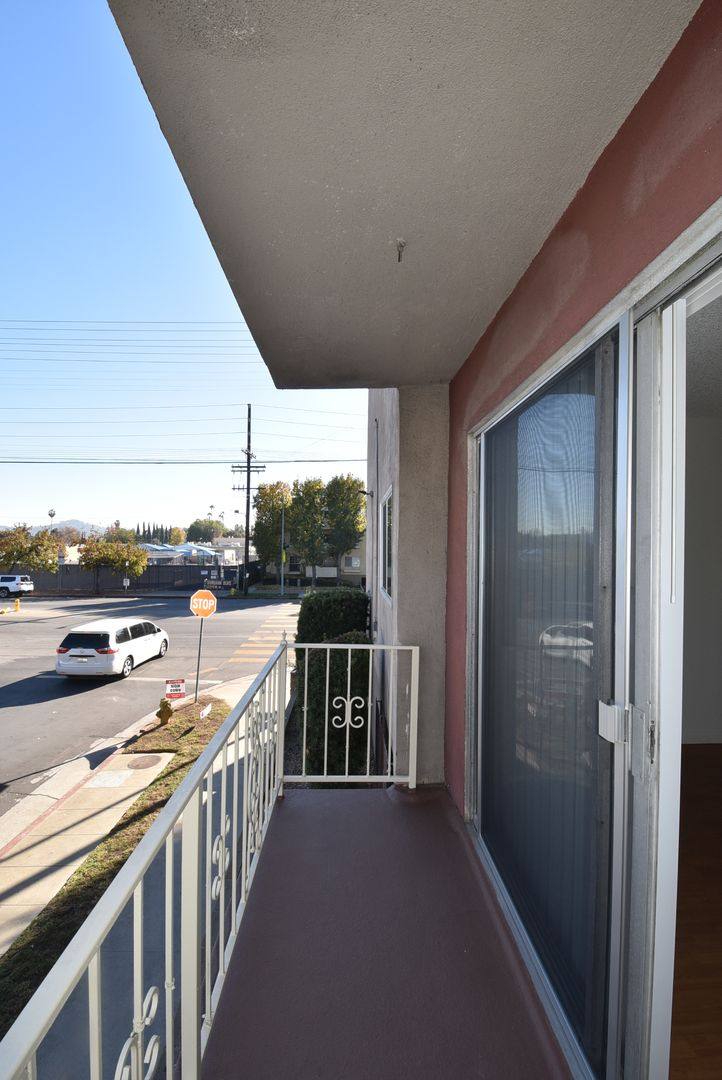 Apartment for rent at 12241 Burbank Blvd, Valley Village, CA 91607