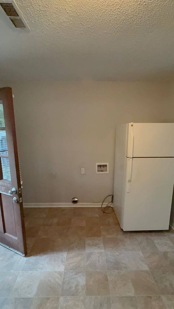 Townhouse for rent at 4554 N New Hope Rd, Raleigh, NC 27604