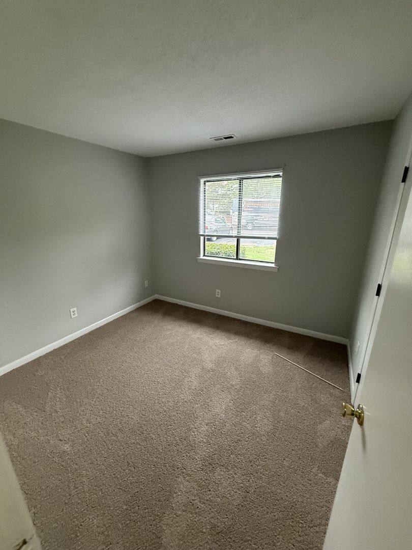 Townhouse for rent at 4554 N New Hope Rd, Raleigh, NC 27604