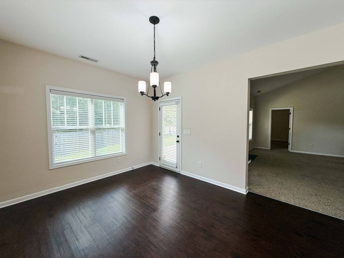 House for rent at 728 Roanake Dr, Raeford, NC 28376