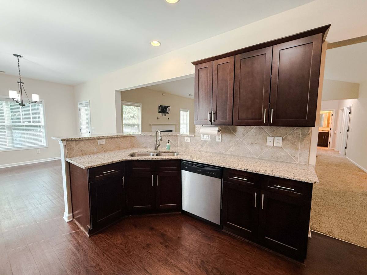 House for rent at 728 Roanake Dr, Raeford, NC 28376