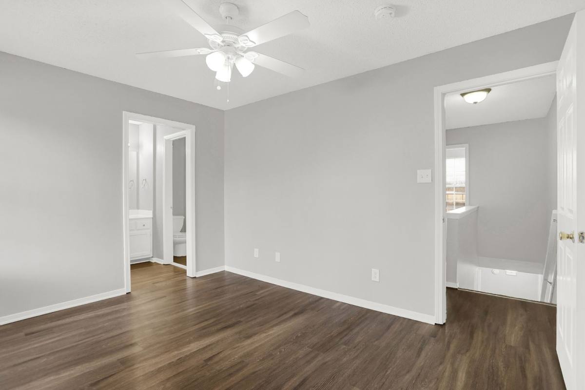 Townhouse for rent at 818 Barrington Woods Cove, Southaven, MS 38671