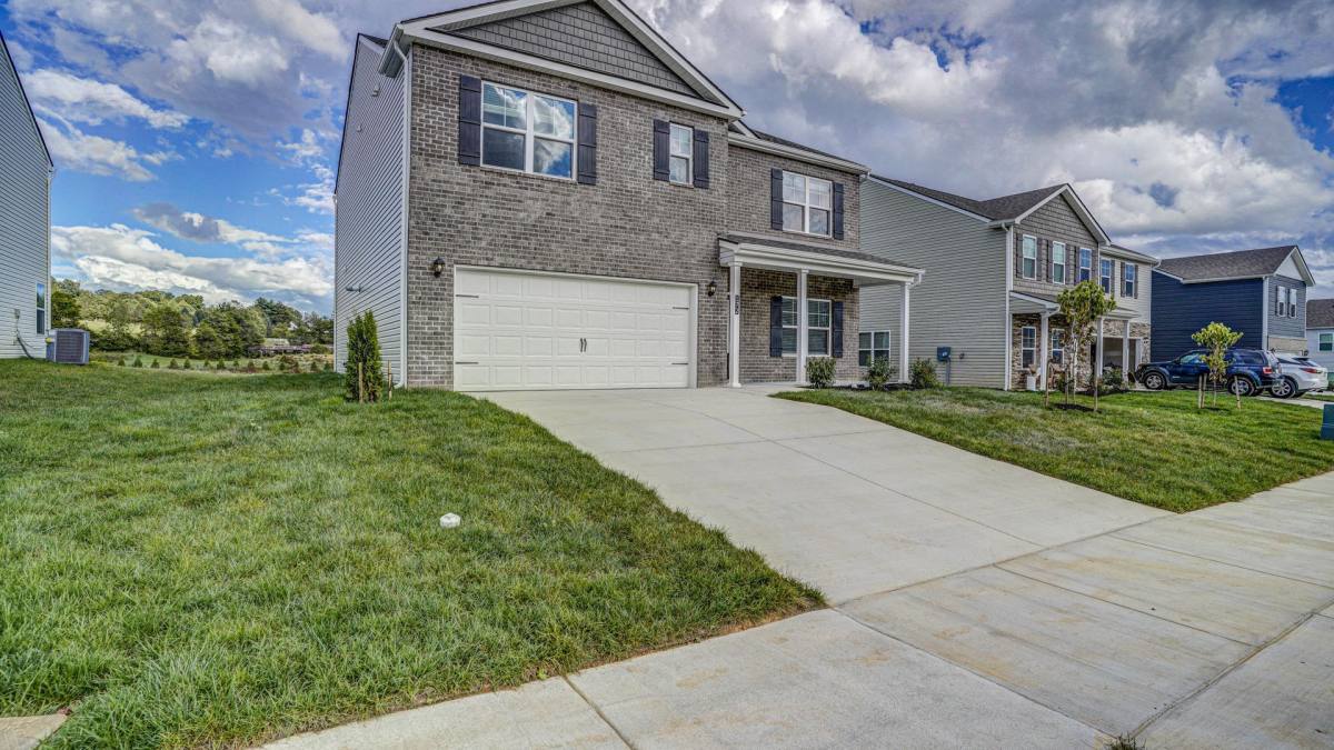 House for rent at 172 Tanasqui Dr, Johnson City, TN 37604