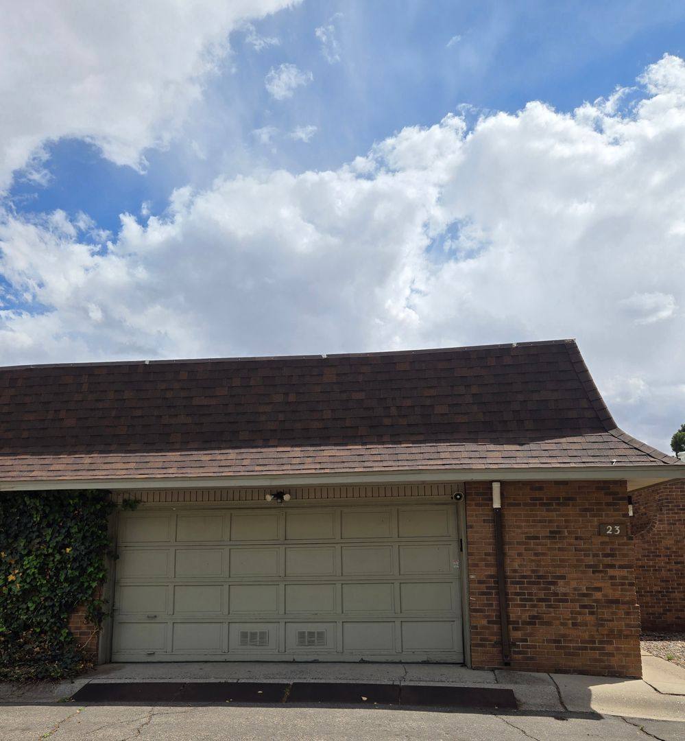 Townhouse for rent at 23 Lakeshore Dr NE, Albuquerque, NM 87112