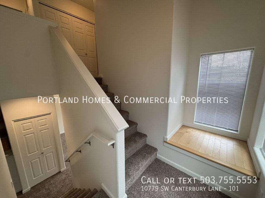 Townhouse for rent at 10779 SW Canterbury Lane #101, Portland, OR 97224