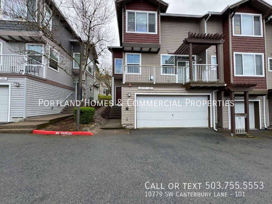 Townhouse for rent at 10779 SW Canterbury Lane #101, Portland, OR 97224