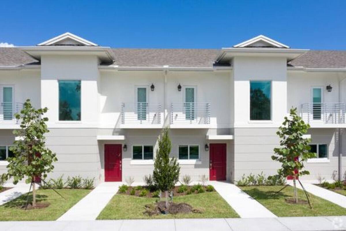 Townhouse for rent at 3884 Melaleuca Lane, Lake Worth, FL 33461