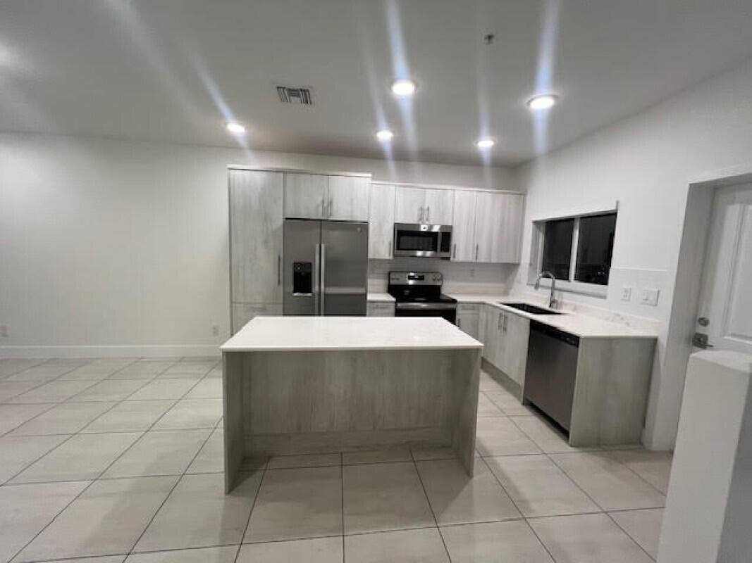 Townhouse for rent at 3884 Melaleuca Lane, Lake Worth, FL 33461