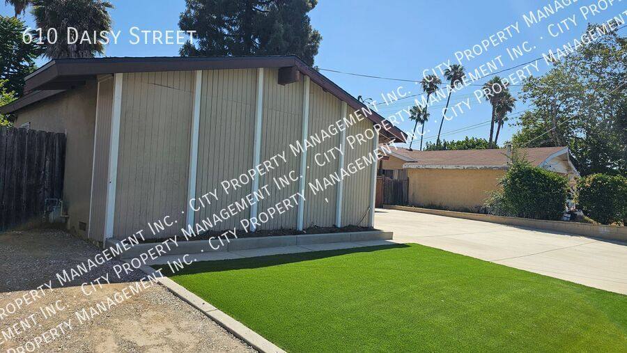 House for rent at 610 Daisy St, Escondido, CA 92027