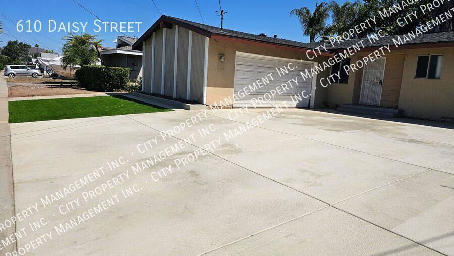 House for rent at 610 Daisy St, Escondido, CA 92027