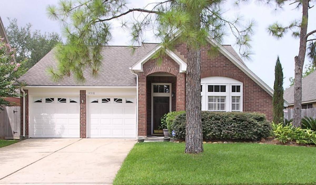 House for rent at 14518 Fair Knoll Way, Houston, TX 77062