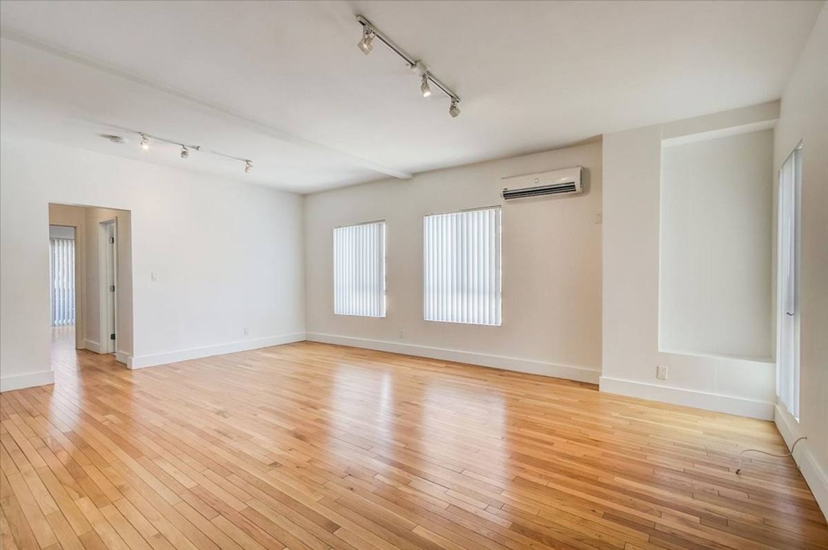 Apartment for rent at 1325 Sutherland St, Los Angeles, CA 90026