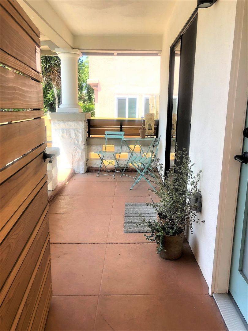 Apartment for rent at 4433 Burns Ave, Los Angeles, CA 90029