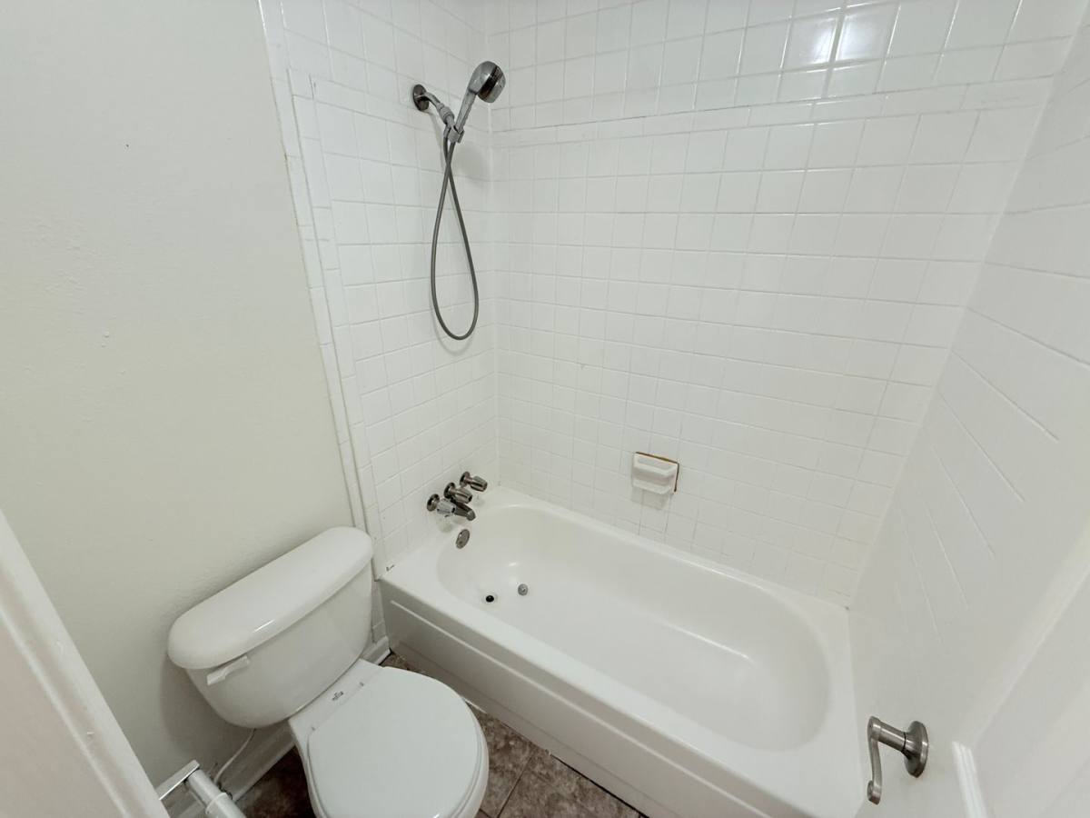 Apartment for rent at 1100 Park Lane, Oxford, MS 38655