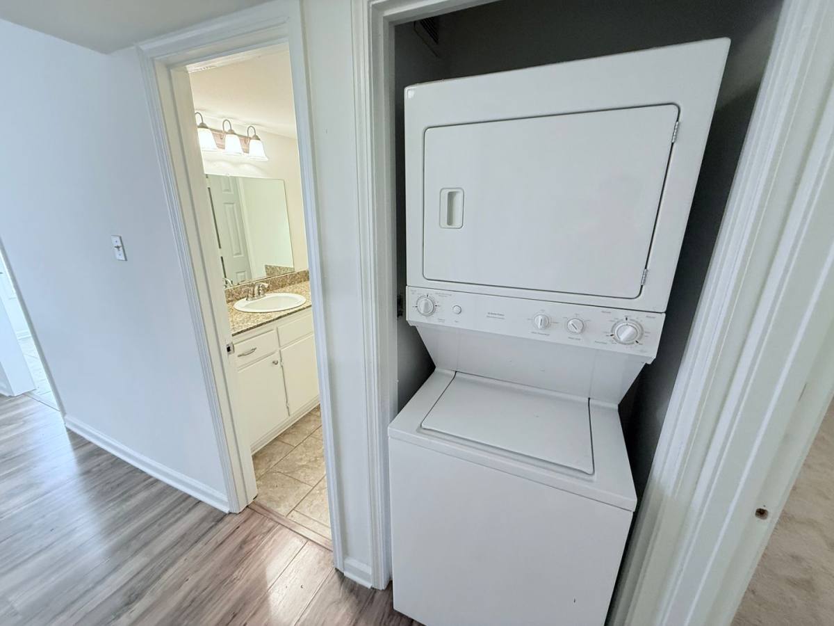 Apartment for rent at 1100 Park Lane, Oxford, MS 38655