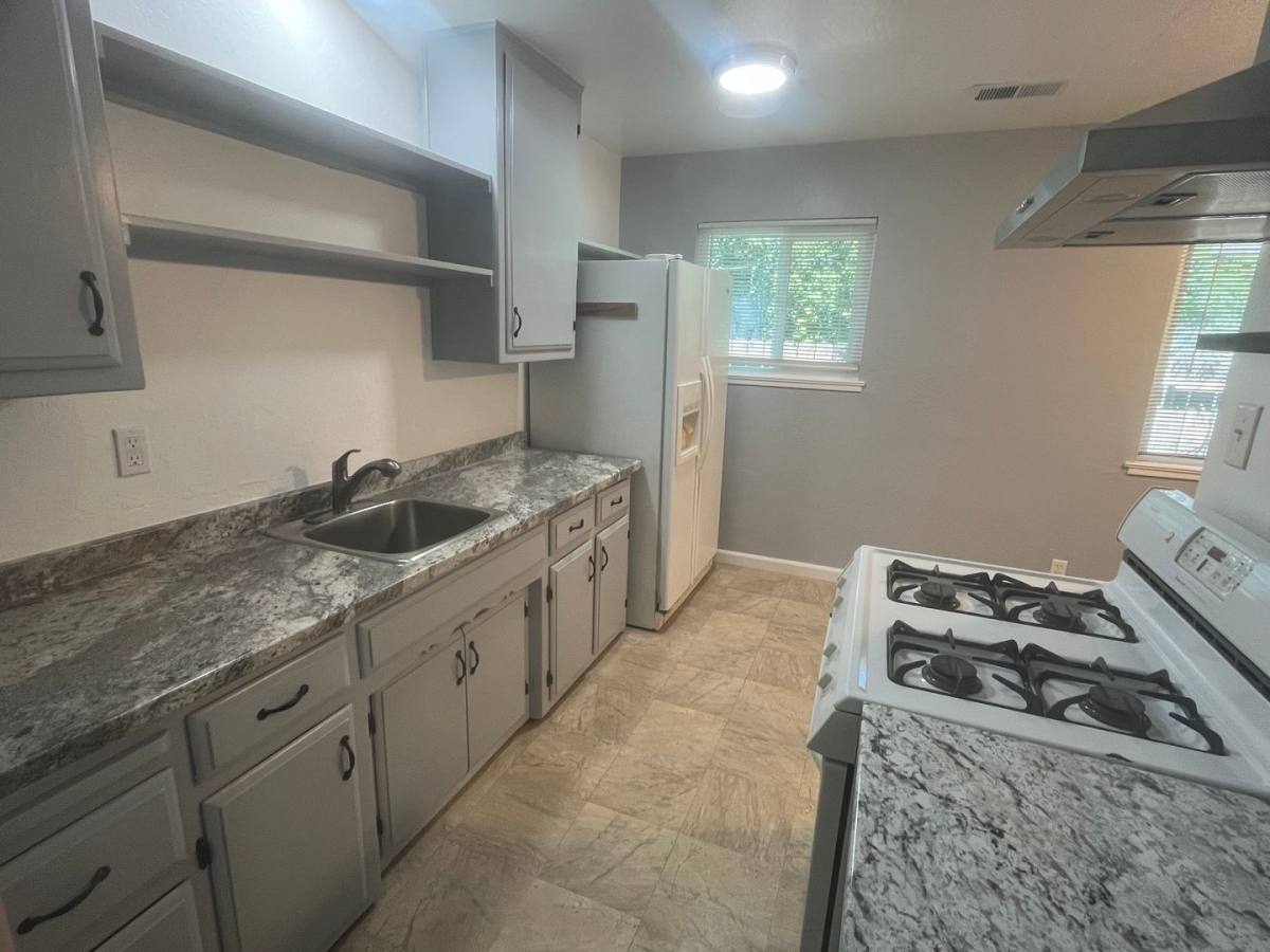 House for rent at 16877 Antelope St, Esparto, CA 95627