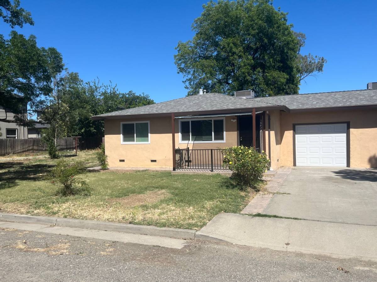 House for rent at 16877 Antelope St, Esparto, CA 95627