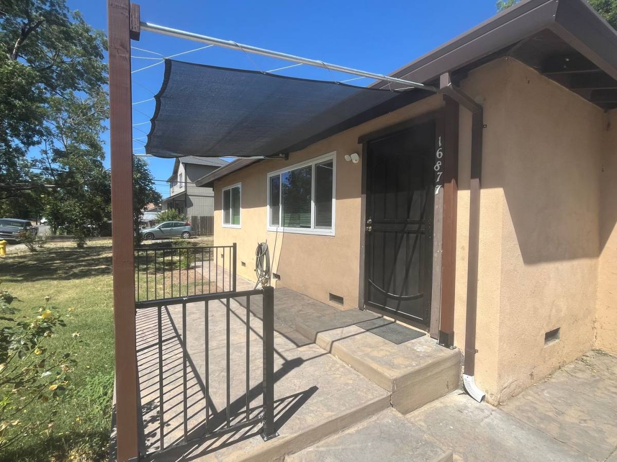 House for rent at 16877 Antelope St, Esparto, CA 95627