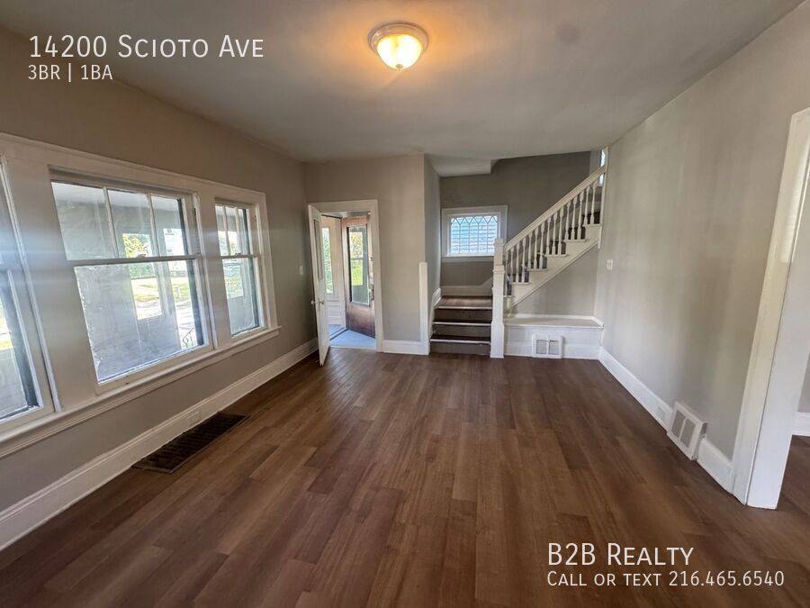 Apartment for rent at 14200 Scioto Ave, Cleveland, OH 44112