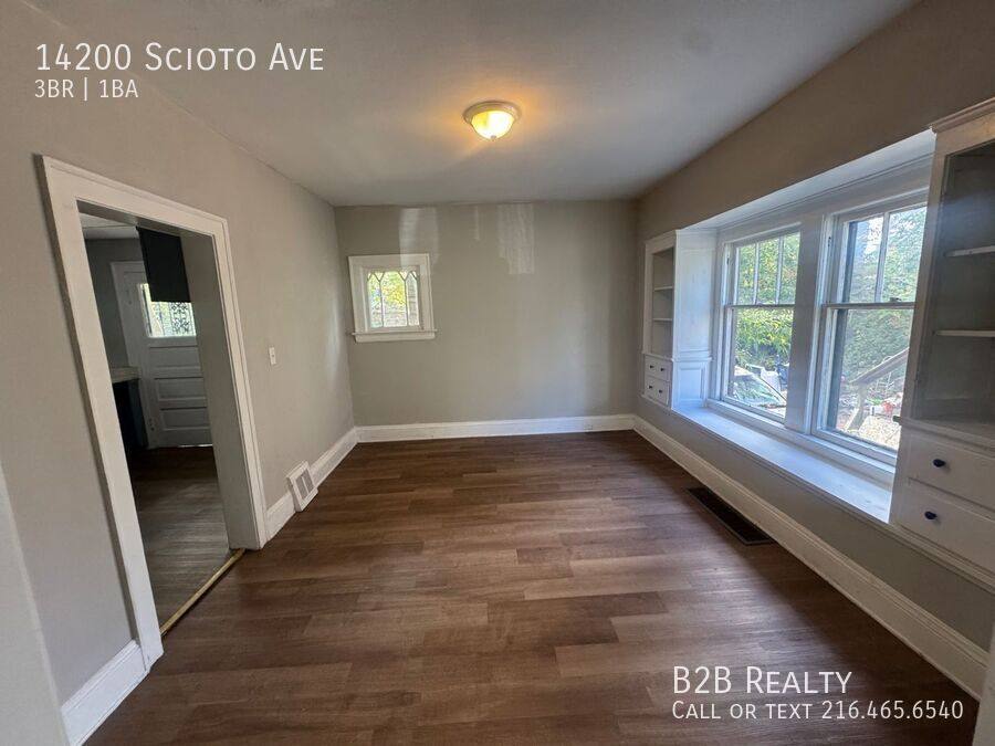 Apartment for rent at 14200 Scioto Ave, Cleveland, OH 44112