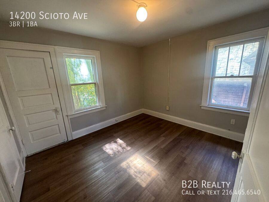 Apartment for rent at 14200 Scioto Ave, Cleveland, OH 44112