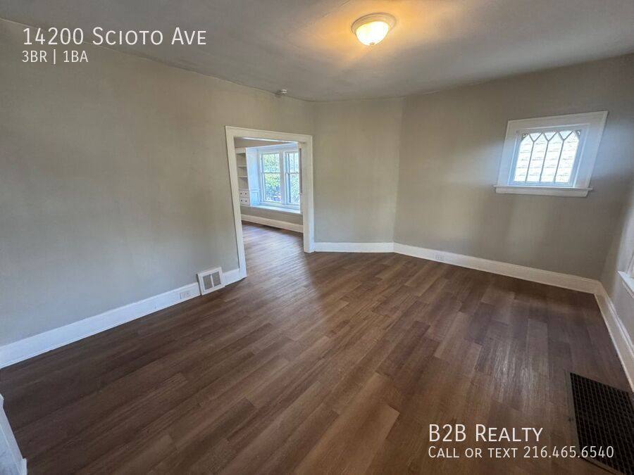 Apartment for rent at 14200 Scioto Ave, Cleveland, OH 44112